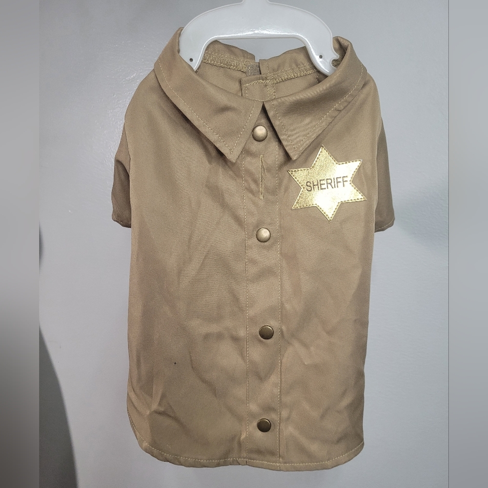 Sheriff-style Halloween costume for small dogs. Size S.